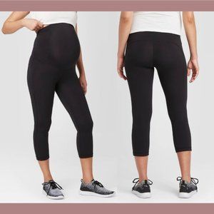 NWT $30 Isabel Maternity by Ingrid Isabel [ Large ] Over‎ Belly Capri Pants